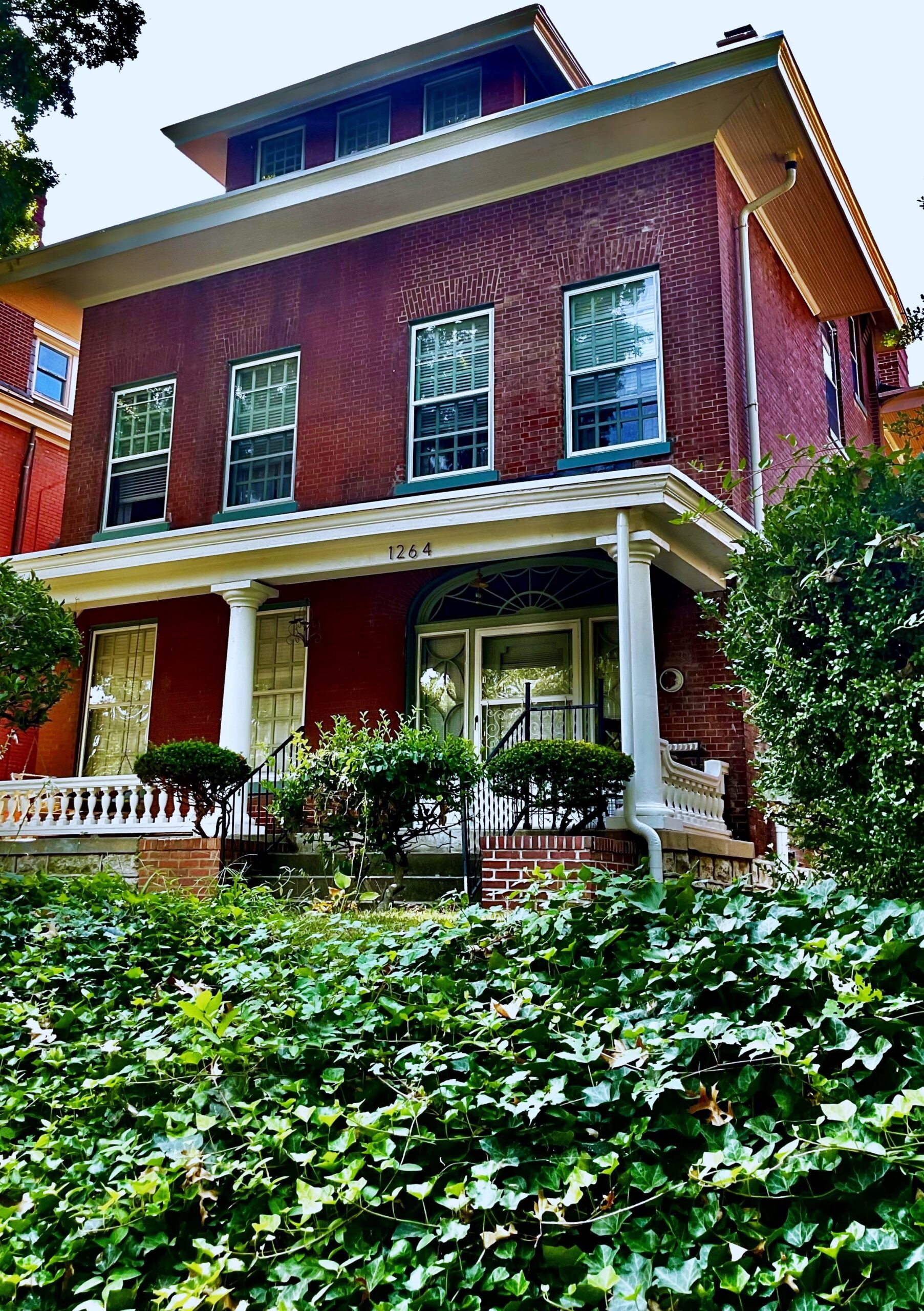 1264 Cherokee Road in the Highlands, Louisville