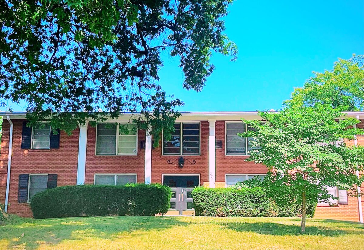 The front of 2703 Brownsboro Road
