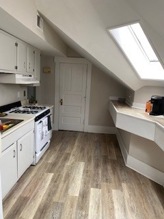 The kitchen of apartment 5 at 1264 Cherokee Road