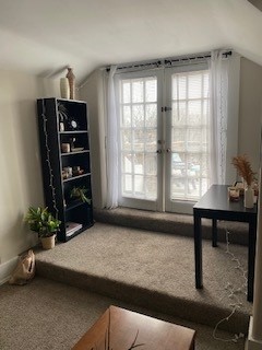 The living room of apartment 5 at 1264 Cherokee Road
